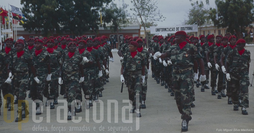 Comandos angolanos na sua base em Cabo Ledo por ocasião de um exercicio da CPLP