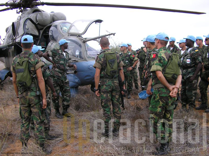 Será possível desperdiçar o manancial de conhecimento que os militares - cada vez mais, note-se! - têm sobre o que se passa onde Portugal tem interesses?