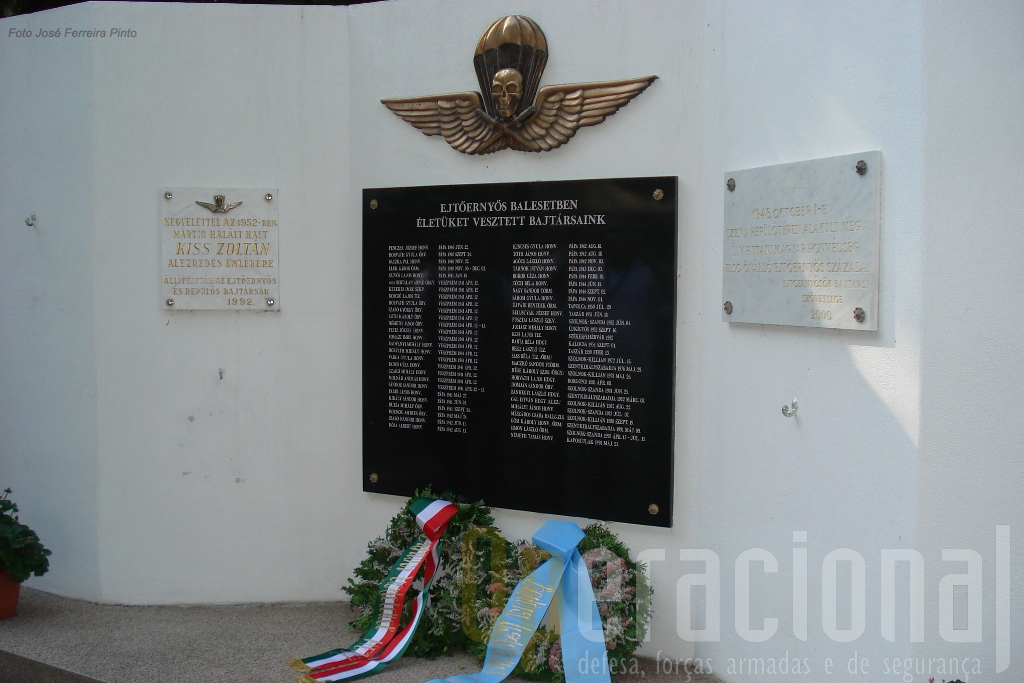 Memorial aos Pára-quedistas Húngaros mortos em combate