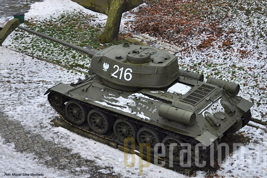 O T-34 certamente o mais célecre carro de combate soviético da 2ª Guerra Mundial