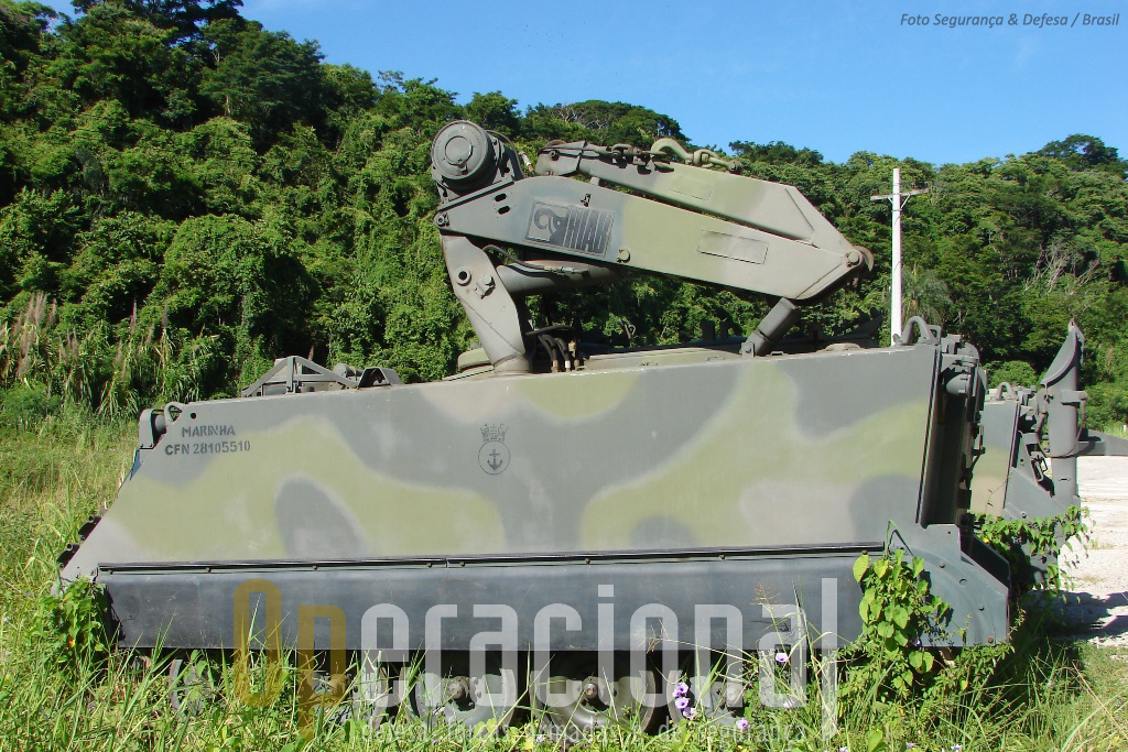 Além das viaturas oficina os Fuzileiros Navais do Brasil também dispõem desta versão "Viatura Socorro", o XM806E1.