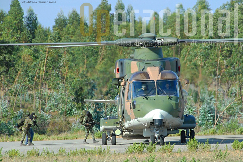 As forças de operações especiais de Lamego utilizaram os EH-101 em algumas das suas acções.