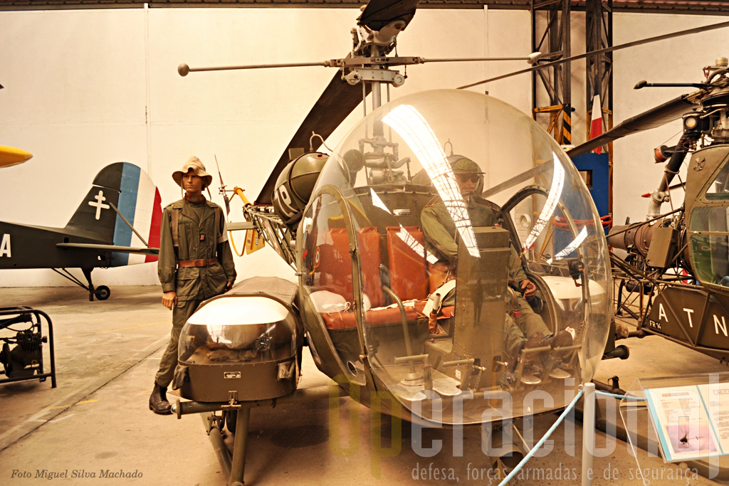 O Bell 47 G2 de fabrico US de que a ALAT recebeu 53 unidades, destinou-se a instrução e missões de evacuação sanitária, obervação e ligação. Foram substituidos pelos AL II mas ainda cumpriram missões na Argélia e nas expedições polares francesas (entre 1958 3 1963).