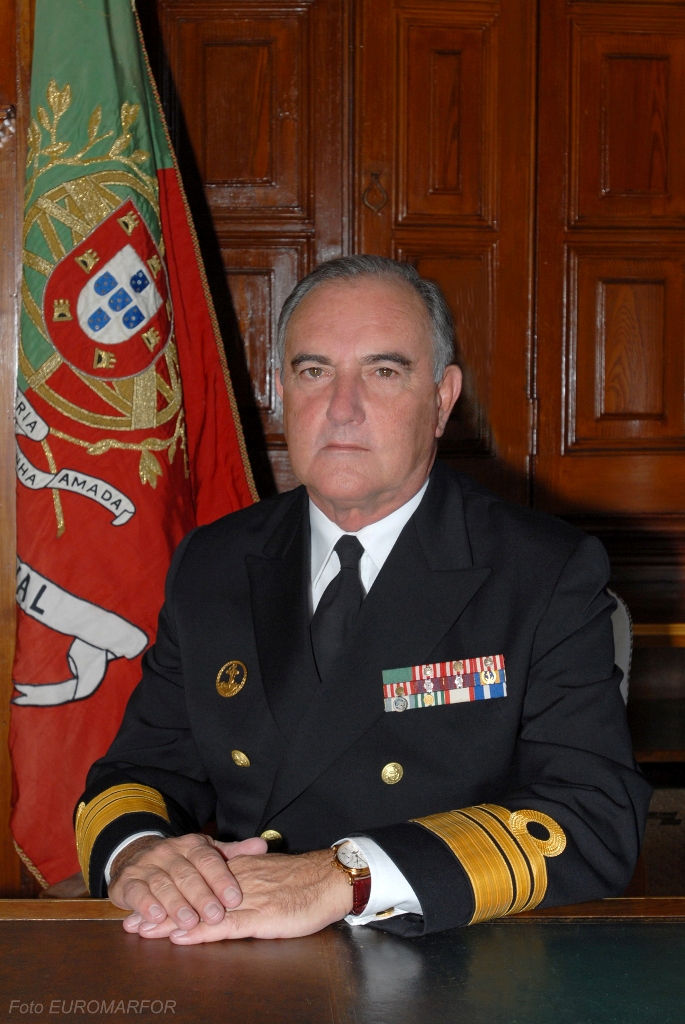 O Vice-Almirante Saldanha Lopes, Comandante Naval da Marinha Portuguesa, é até Setembro de 2011 o comandante de outra força europeia, a EUROMARFOR