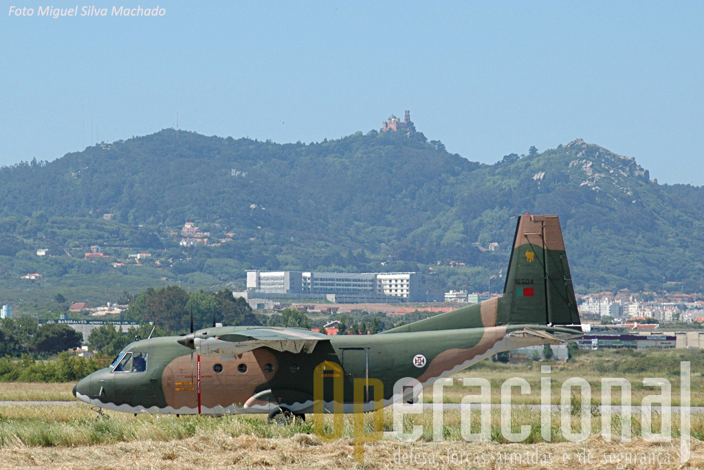 Depois Tancos e Sintra (na foto) os C-212 estão hoje concentrados da Esquadra 401 "Cientistas" na Base Aérea n.º 6 no Montijo.