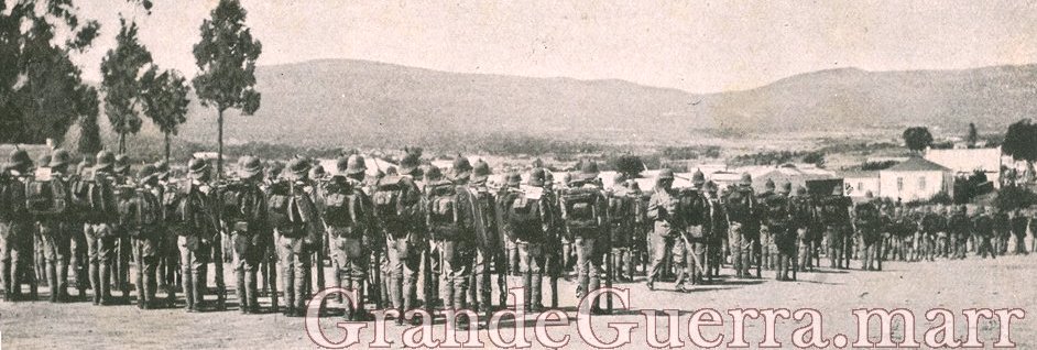 Formatura no Lubango, antes de partirem ao encontro dos alemães