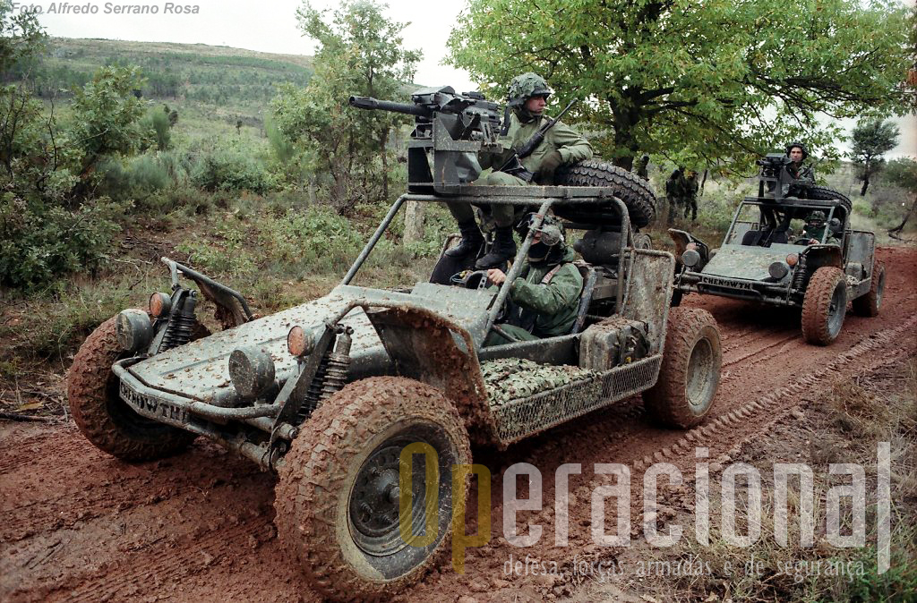 Chegadas a Portugal em 1989, as FAV já participaram no exercício "Júpiter 90" da Brigada de Pára-quedistas Ligeira, em Vilar Torpim no Norte do país.