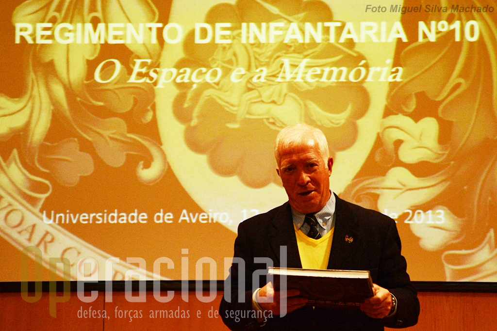 A apresentação do livro propriamente dito esteve a cargo do Coronel de Infantaria “Comando” Américo Henriques, historiador, apaixonado pela história de Portugal e brilhante orador.
