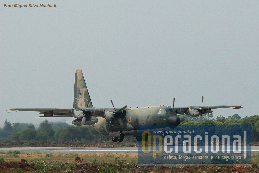 A Esquadra 501 da Força Aérea Portuguesa, já participou com um C-130H numa missão Open Skies na Bielorrússia e Federação Russa.