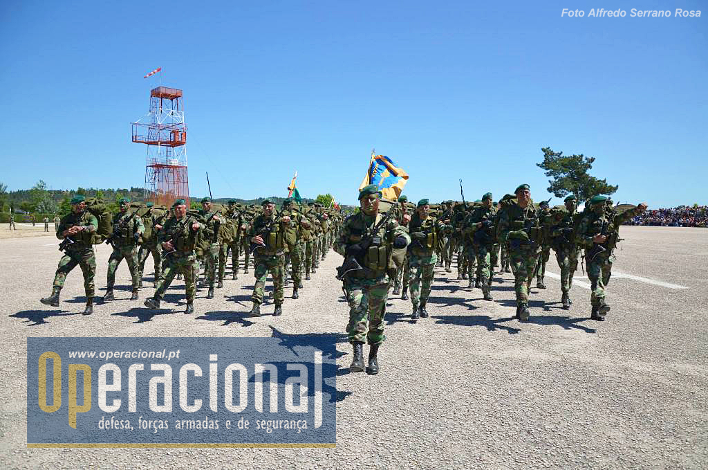 O 2.º Batalhão de Infantaria Pára-quedista, unidade do Exército actualmente atribuída à componente terrestre da Força de Reacção imediata do EMGFA, sempre pronto para missões de contingência com um grau de prontidão muito elevado.