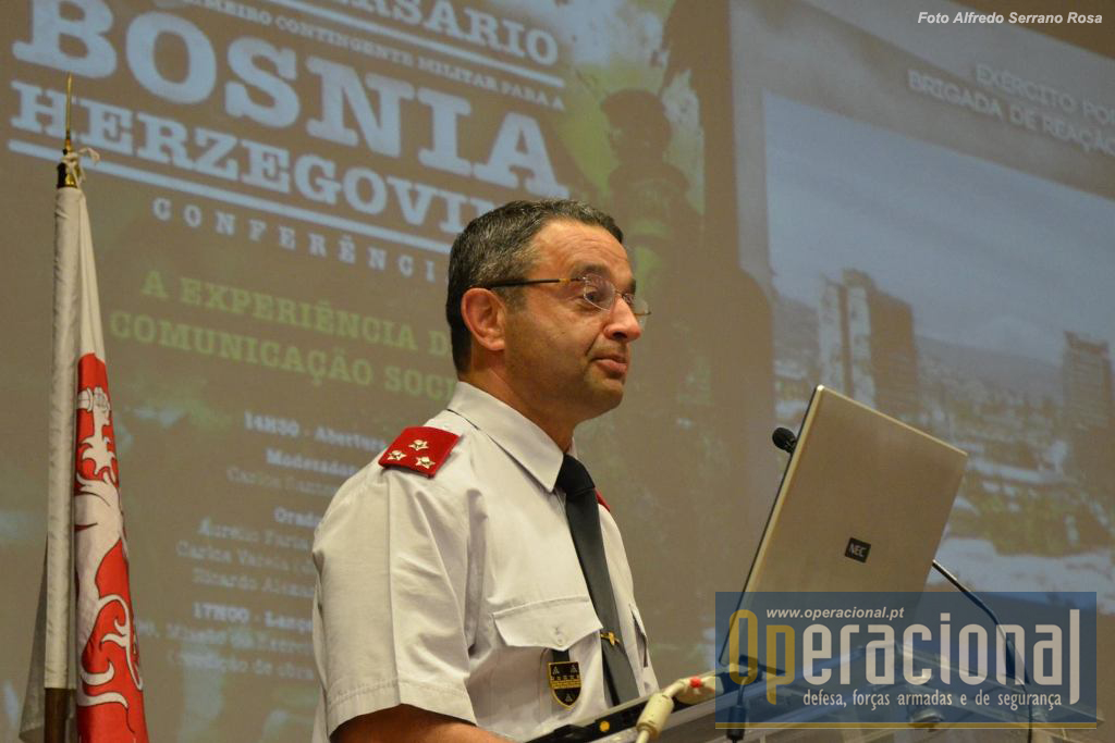 O Tenente-General Faria Menezes, abriu a conferência em representação do General CEME.