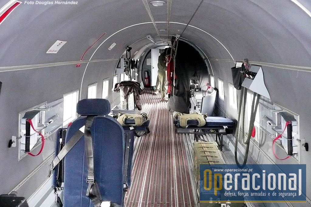 Esta imagem inicialmente publicada na Segurança & Defesa, foi a primeira vez que uma imagem panorâmica do interior de um dos AC-47T colombianos foi divulgada.